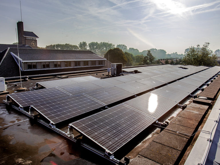 zonnepanelen-gemeentehuis-katwijk
